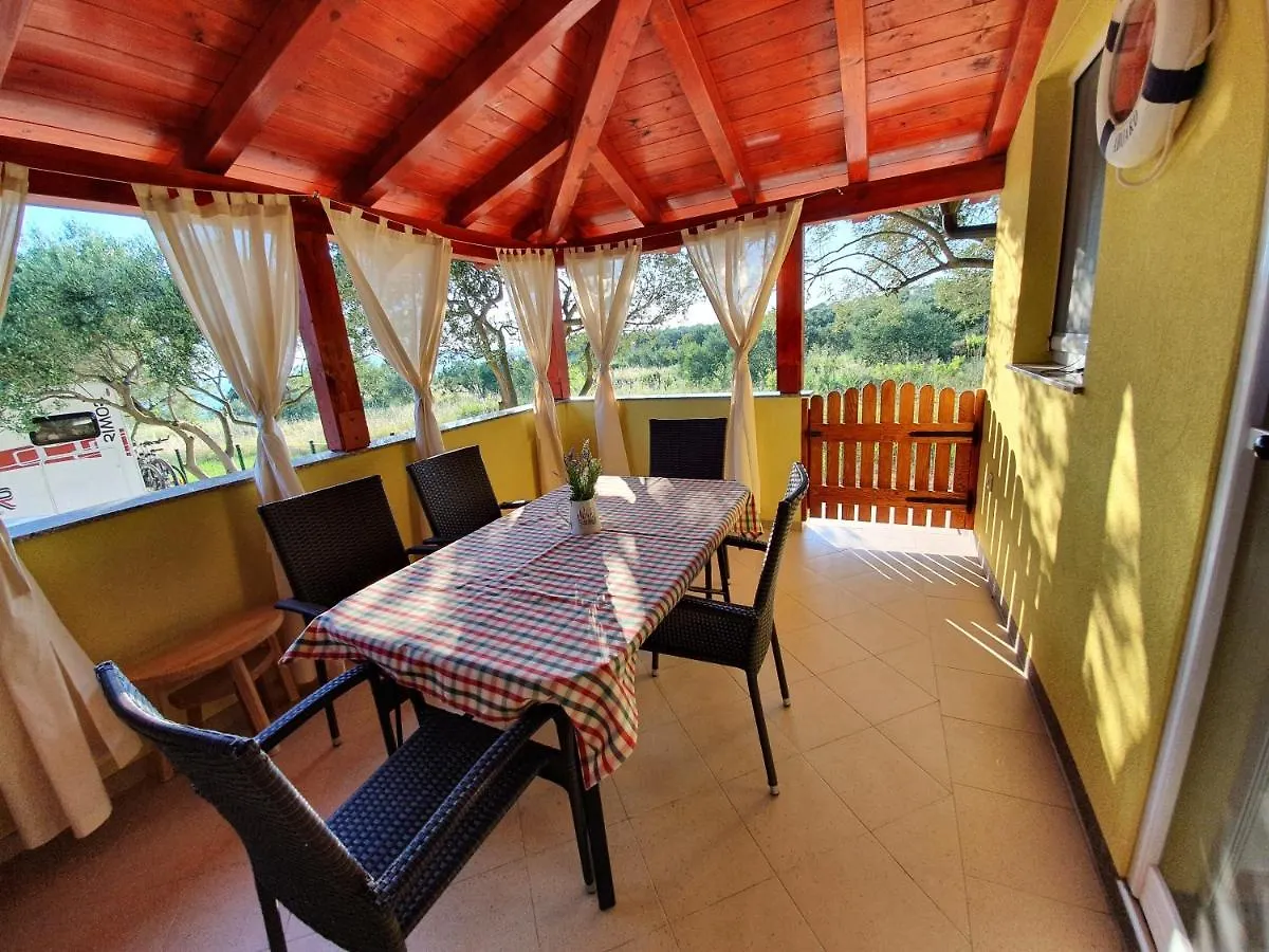 Hotel Relax Camp Pakoštane Kroatien